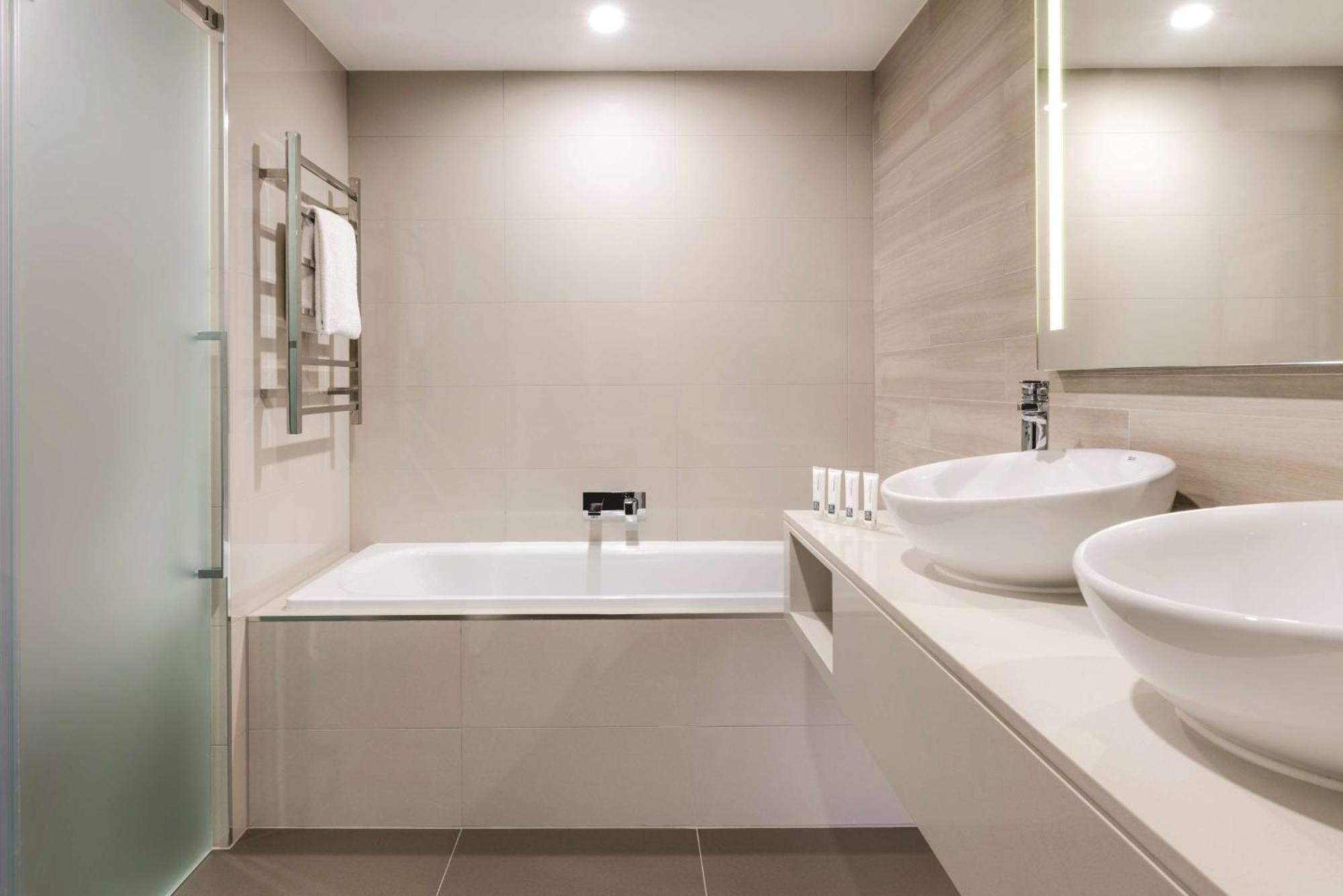 Vibe Hotel Subiaco Perth Exterior photo