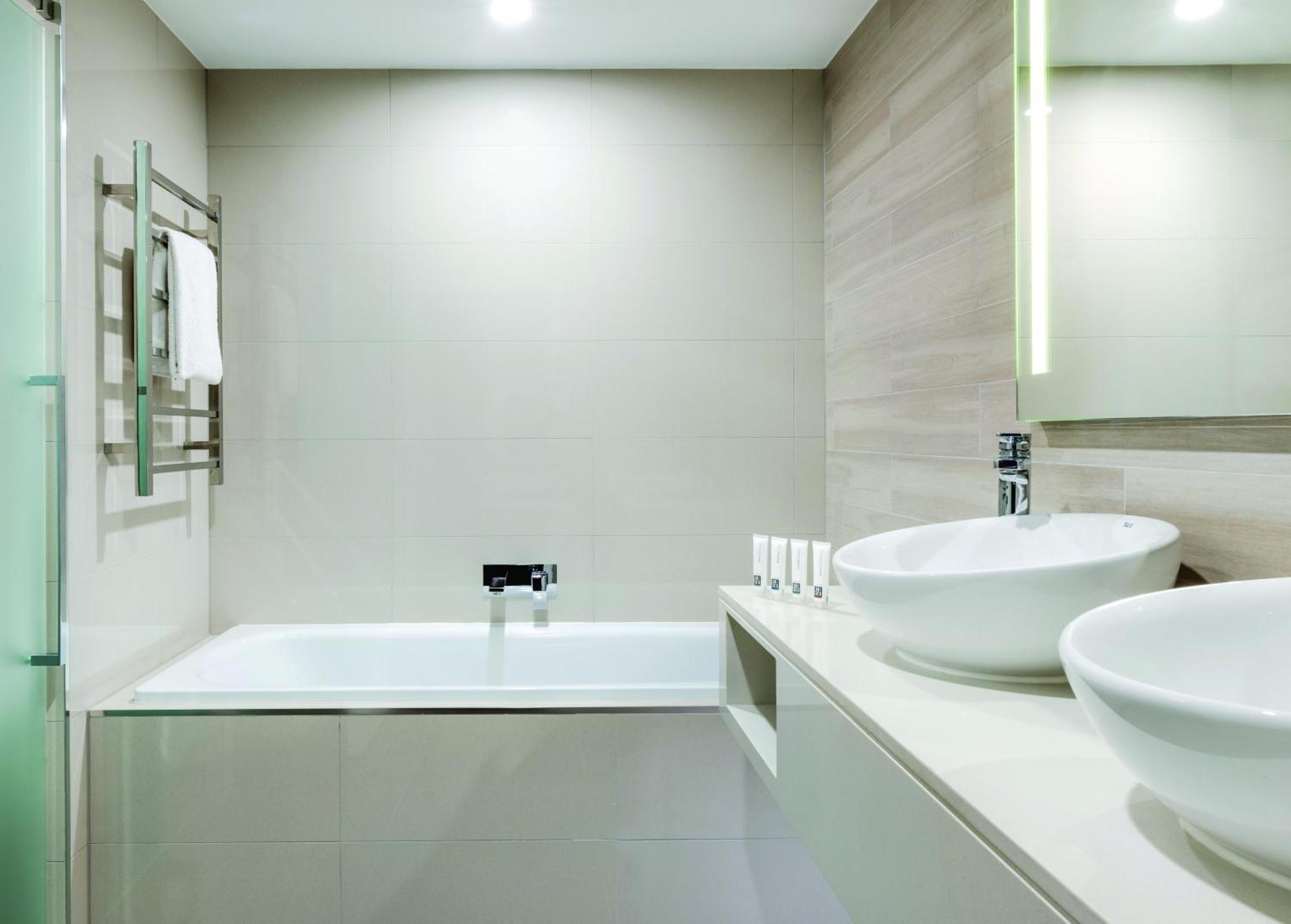 Vibe Hotel Subiaco Perth Exterior photo